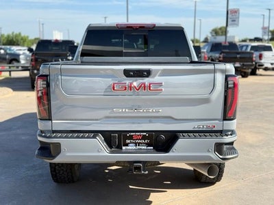 2025 GMC Sierra 2500HD AT4