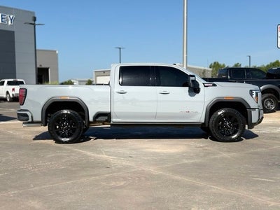 2025 GMC Sierra 2500HD AT4