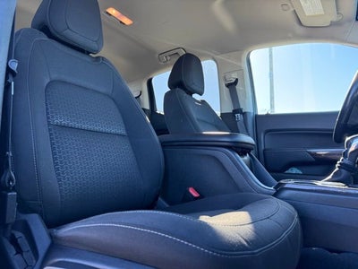 2022 GMC Canyon Elevation Black wheels