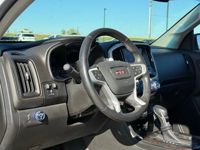 2022 GMC Canyon Elevation Black wheels
