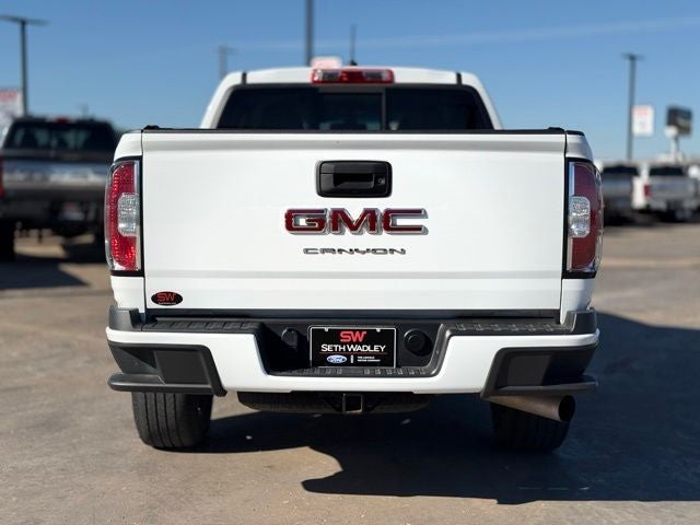 2022 GMC Canyon Elevation Black wheels