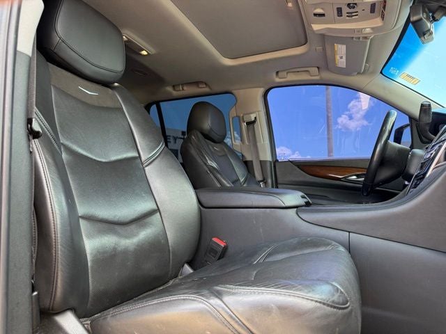 2019 Cadillac Escalade Luxury