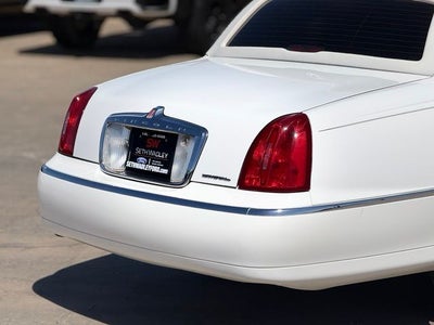 2002 Lincoln Town Car Executive Krystal Limo Conversion