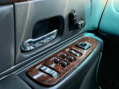 2002 Lincoln Town Car Executive Krystal Limo Conversion