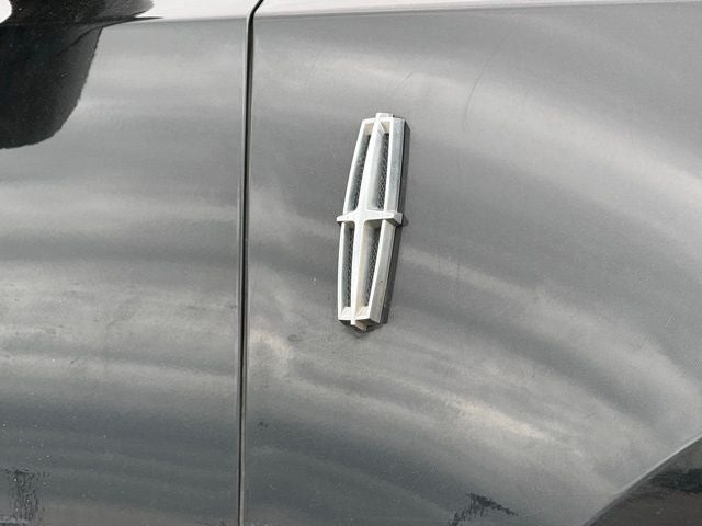 2013 Lincoln MKS Base