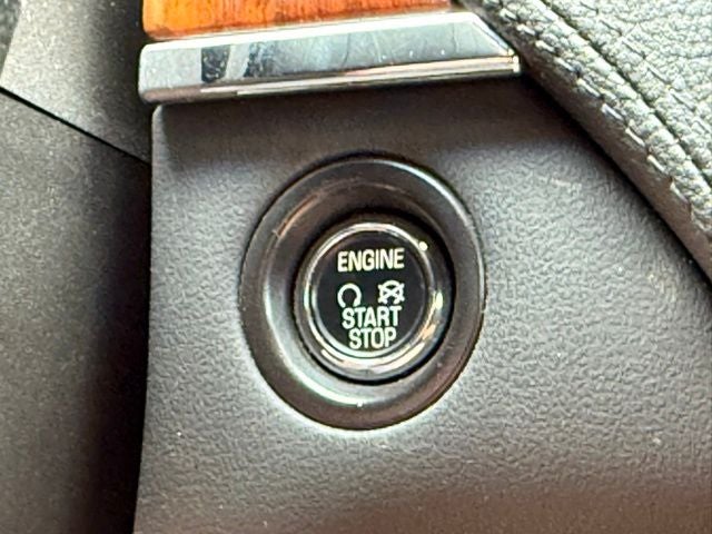 2013 Lincoln MKS Base