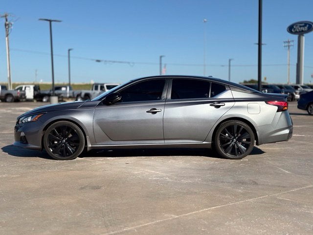 2022 Nissan Altima 2.5 SR