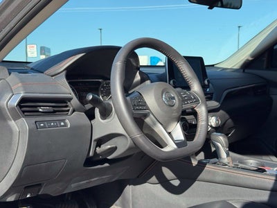 2022 Nissan Altima 2.5 SR