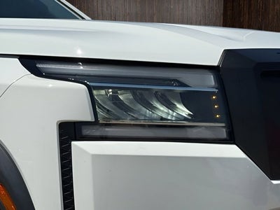 2022 Nissan Frontier PRO-4X V6 | Technology Pkg