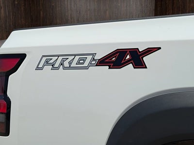 2022 Nissan Frontier PRO-4X V6 | Technology Pkg