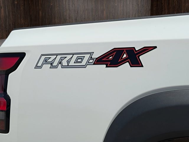 2022 Nissan Frontier PRO-4X V6 | Technology Pkg
