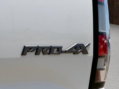 2022 Nissan Frontier PRO-4X V6 | Technology Pkg