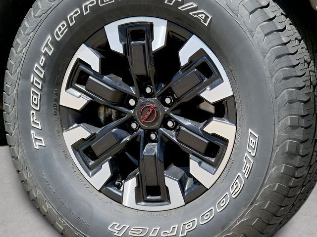 2022 Nissan Frontier PRO-4X V6 | Technology Pkg