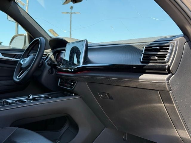 2024 Volkswagen Atlas Cross Sport 2.0T SEL