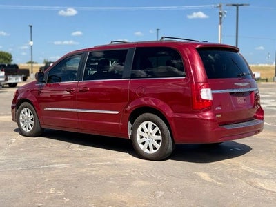 2014 Chrysler Town & Country Touring