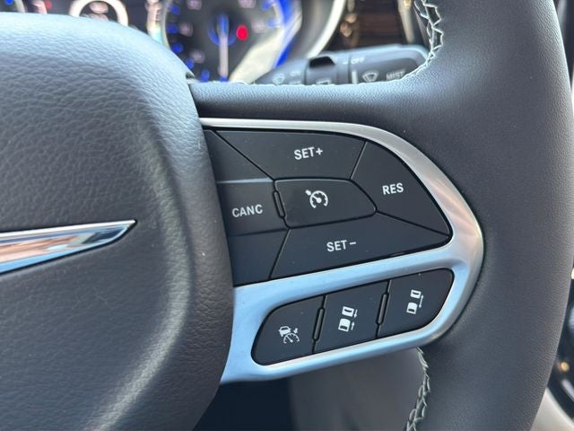 2024 Chrysler Pacifica Limited AWD | 7 Passenger