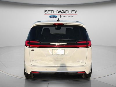 2024 Chrysler Pacifica Limited AWD | 7 Passenger