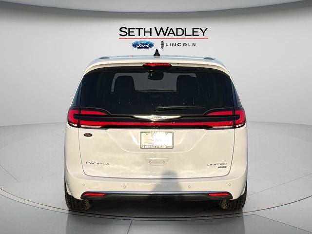 2024 Chrysler Pacifica Limited AWD | 7 Passenger