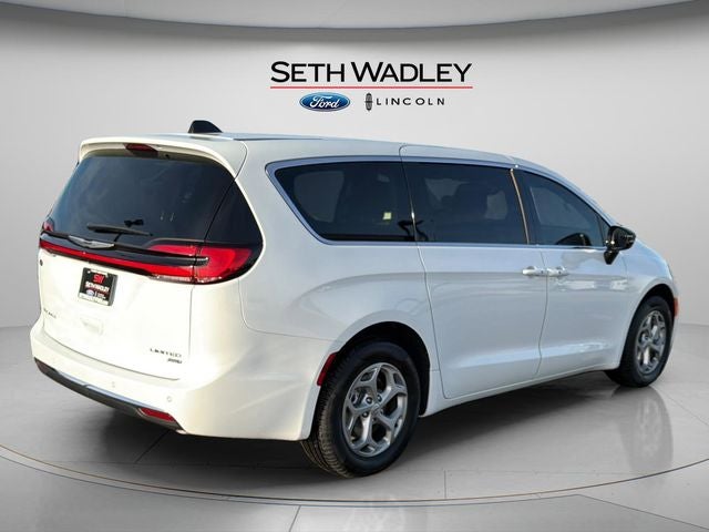 2024 Chrysler Pacifica Limited AWD | 7 Passenger