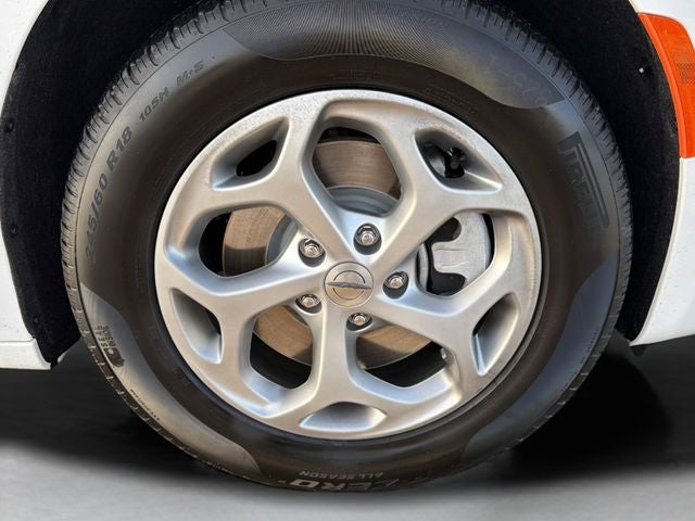 2024 Chrysler Pacifica Limited AWD | 7 Passenger