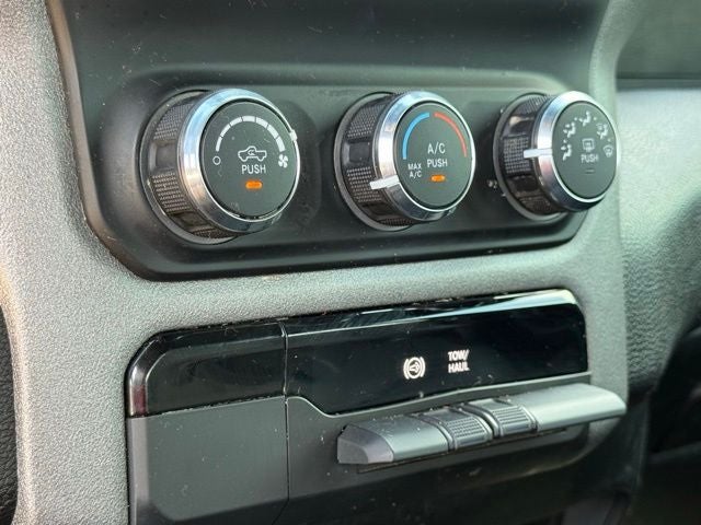 2024 RAM 3500 Tradesman Chrome Appearance