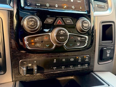 2018 RAM 3500 Laramie Longhorn MEGA CAB