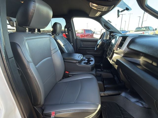 2024 RAM 5500HD Tradesman DRW | 4WD | 6.7L Cummins