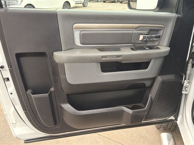 2017 RAM 3500 Tradesman DRW | 4WD | 6.7L Cummins