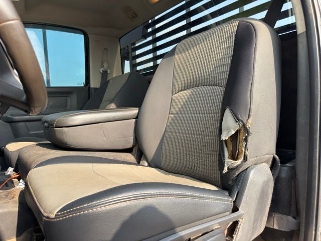 2011 RAM 3500 ST 6-Speed Manual