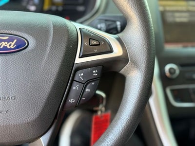 2016 Ford Fusion SE Super clean, Local trade