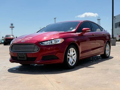 2016 Ford Fusion SE Super clean, Local trade