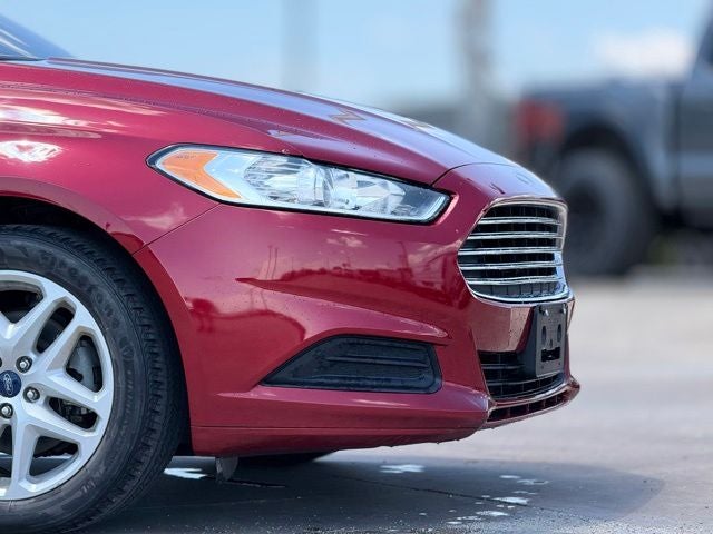 2016 Ford Fusion SE Super clean, Local trade