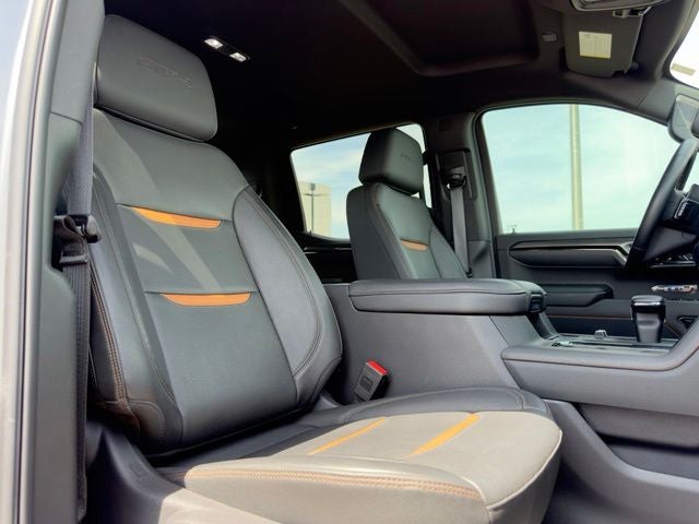2024 GMC Sierra 1500 AT4 6.2L V8