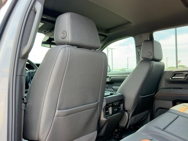 2024 GMC Sierra 1500 AT4 6.2L V8
