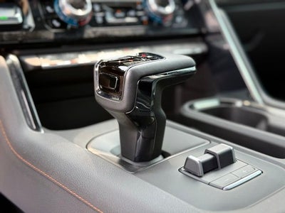 2024 GMC Sierra 1500 AT4 6.2L V8