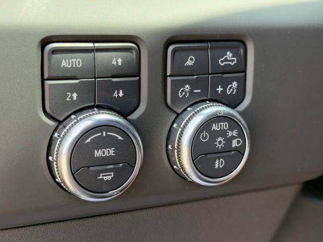 2024 GMC Sierra 1500 AT4 6.2L V8