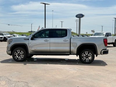 2024 GMC Sierra 1500 AT4 6.2L V8