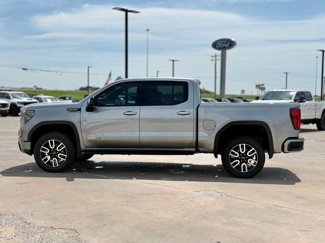 2024 GMC Sierra 1500 AT4 6.2L V8
