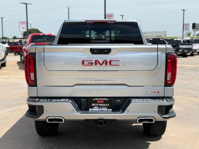 2024 GMC Sierra 1500 AT4 6.2L V8