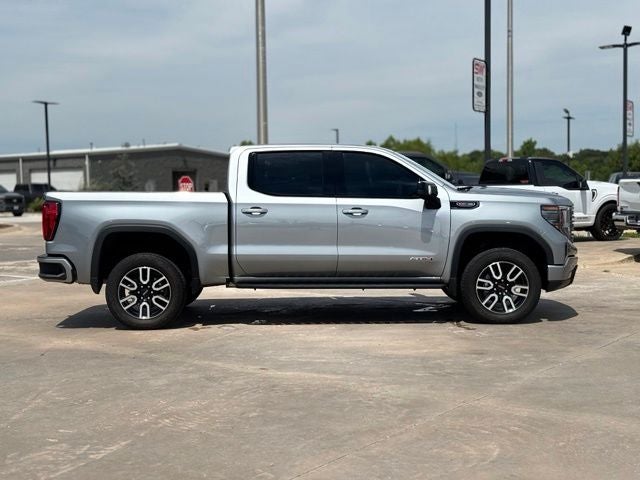 2024 GMC Sierra 1500 AT4 6.2L V8