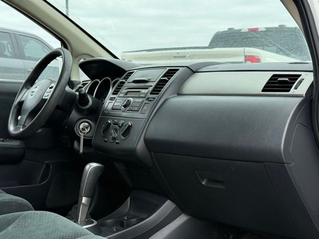 2011 Nissan Versa 1.8 S