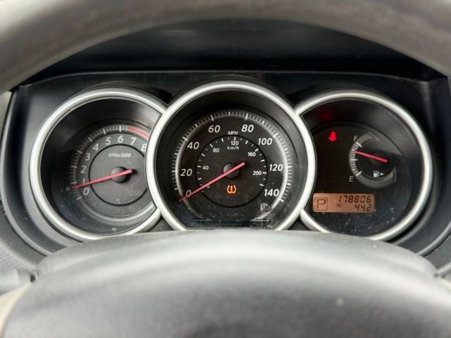 2011 Nissan Versa 1.8 S