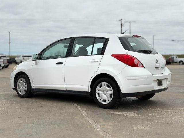 2011 Nissan Versa 1.8 S