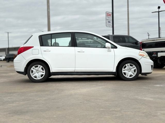 2011 Nissan Versa 1.8 S