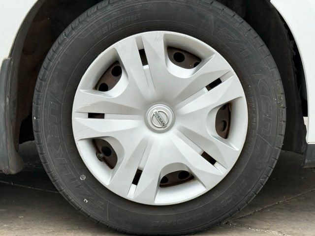 2011 Nissan Versa 1.8 S