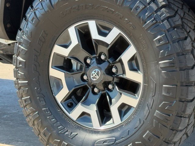 2022 Toyota Tacoma TRD Off-Road V6
