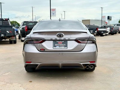 2022 Toyota Camry SE