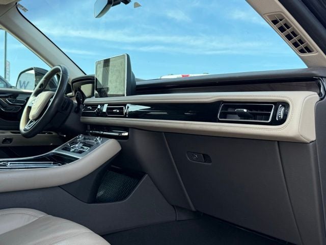 2022 Lincoln Aviator Reserve AWD | Elements Pkg