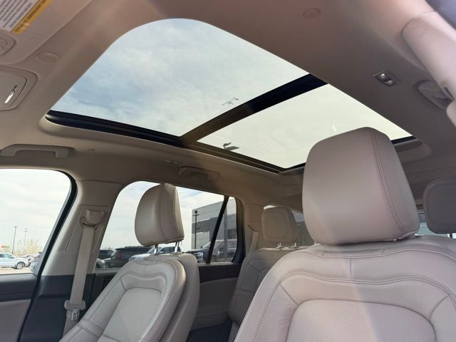 2022 Lincoln Aviator Reserve AWD | Elements Pkg