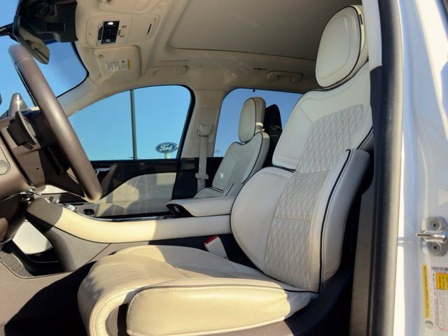 2021 Lincoln Aviator Black Label Premium